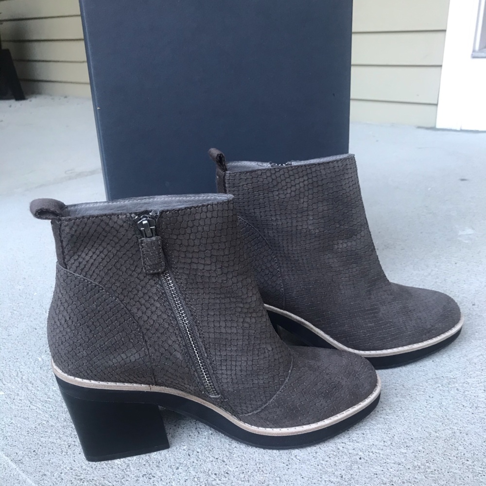 Eileen fisher short boots